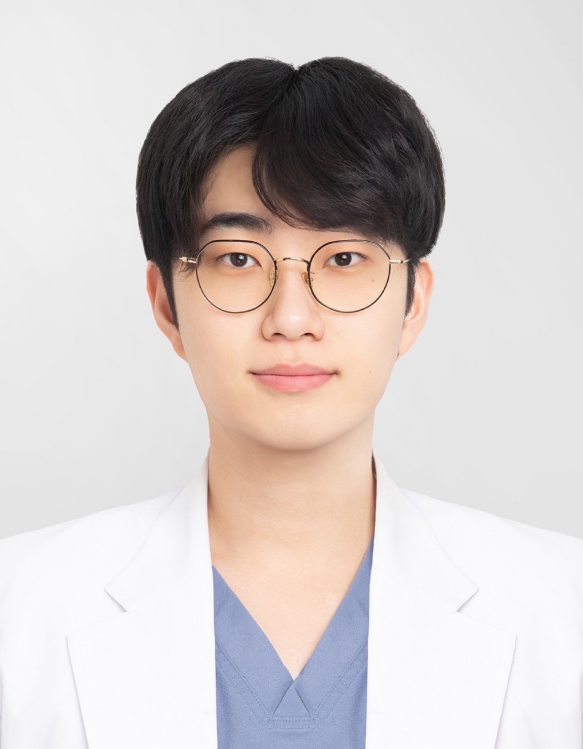진료수의사 이찬중
